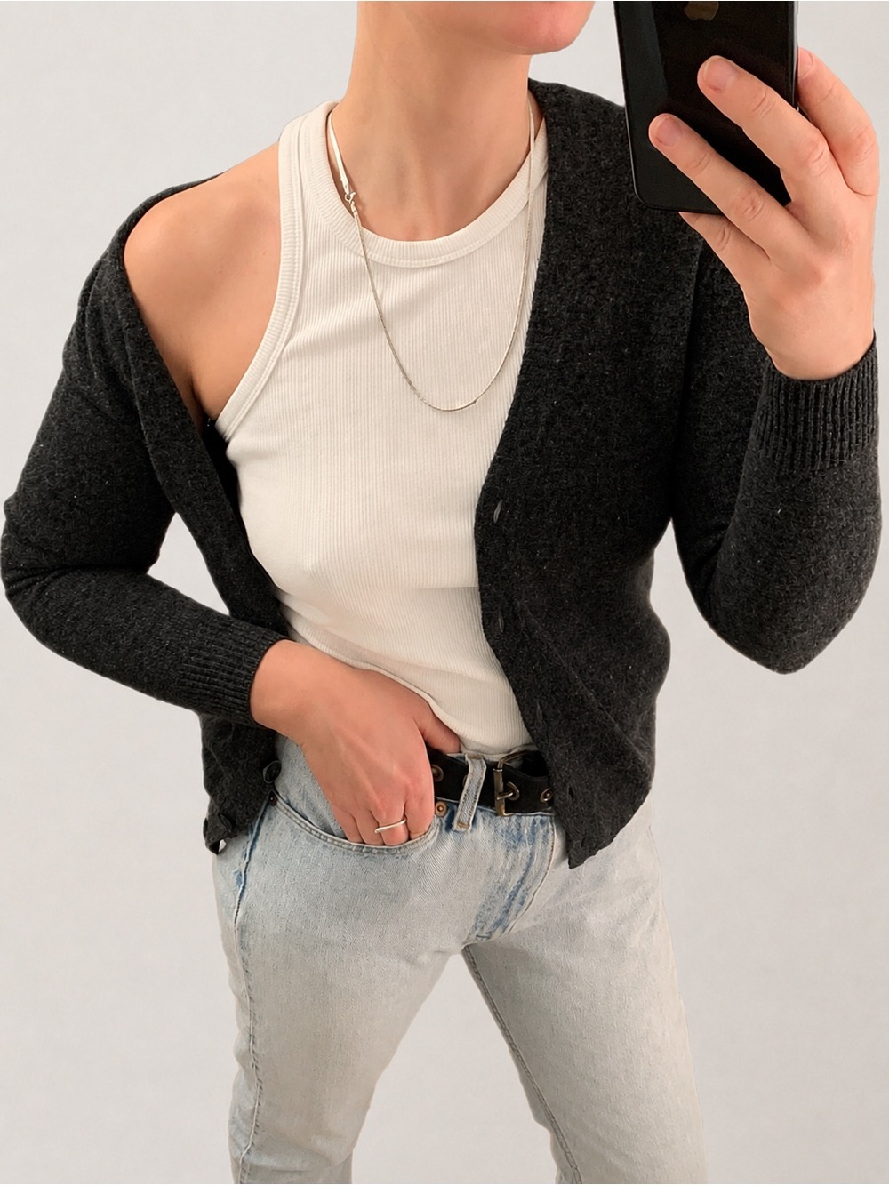Uniqlo Charcoal Grey Knit V Neck Button Down Long Sleeve Cardigan Sweater Small - Picture 3 of 16